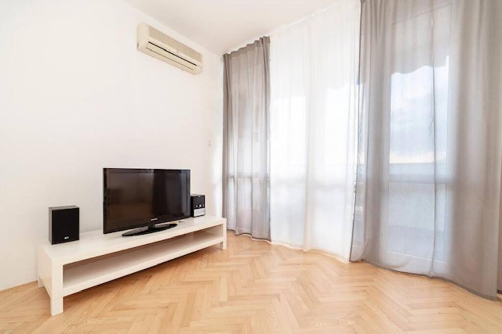 Sea City View W/ 2Bd 1Bt Free Street Parking Rijeka Exterior photo